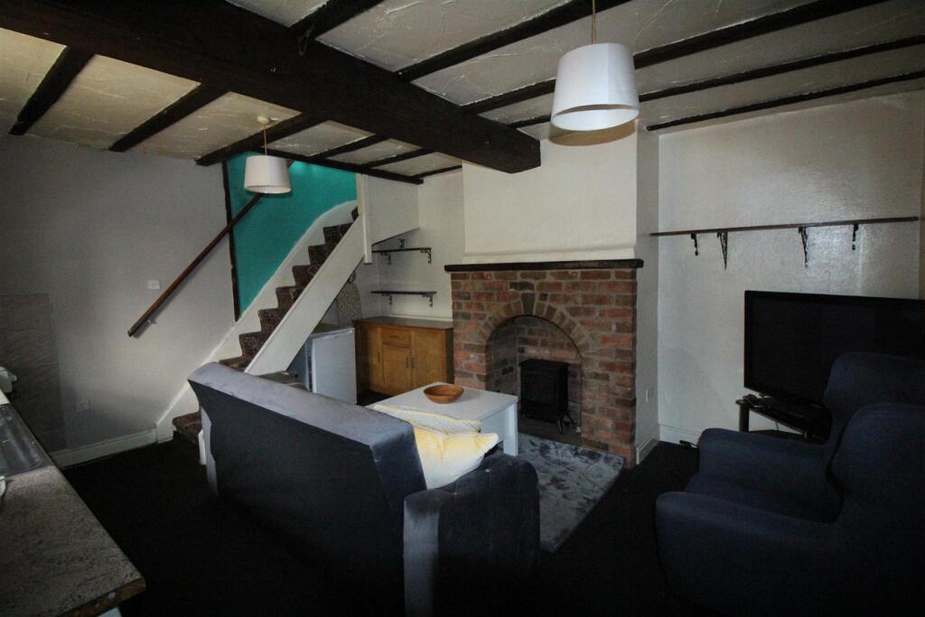 Main image of property: Field Head Lane, Batley