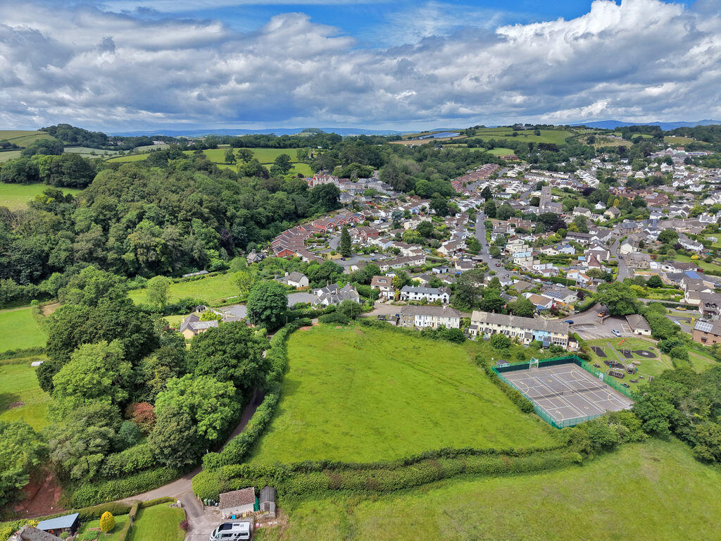 Abbotskerswell, Newton Abbot - More