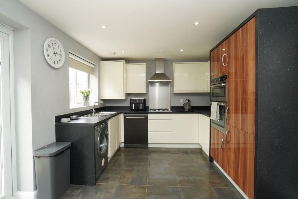 Wattle Close, Sileby, LE12 photo 4