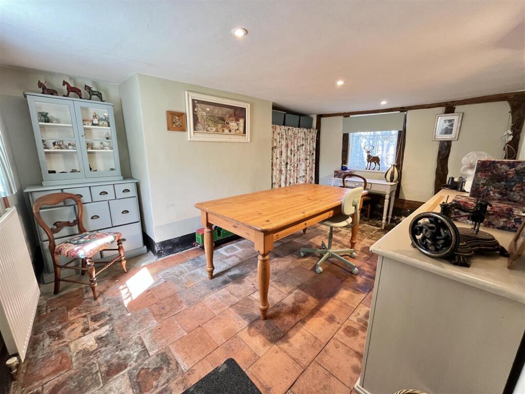 Griffin Lane, Attleborough - View 4