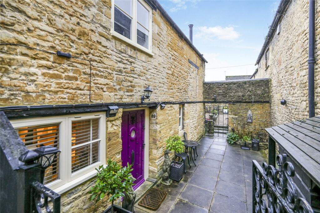Main image of property: Burford, Oxfordshire