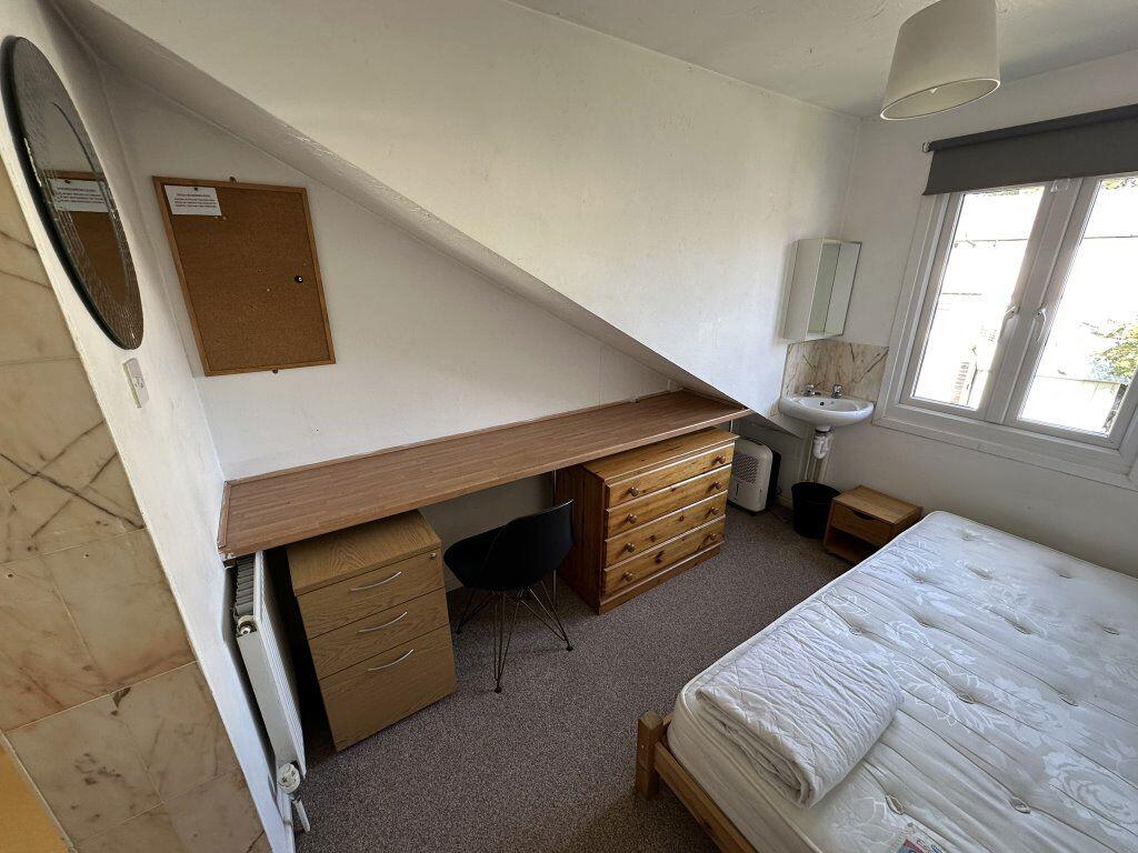 House in Oxford - More