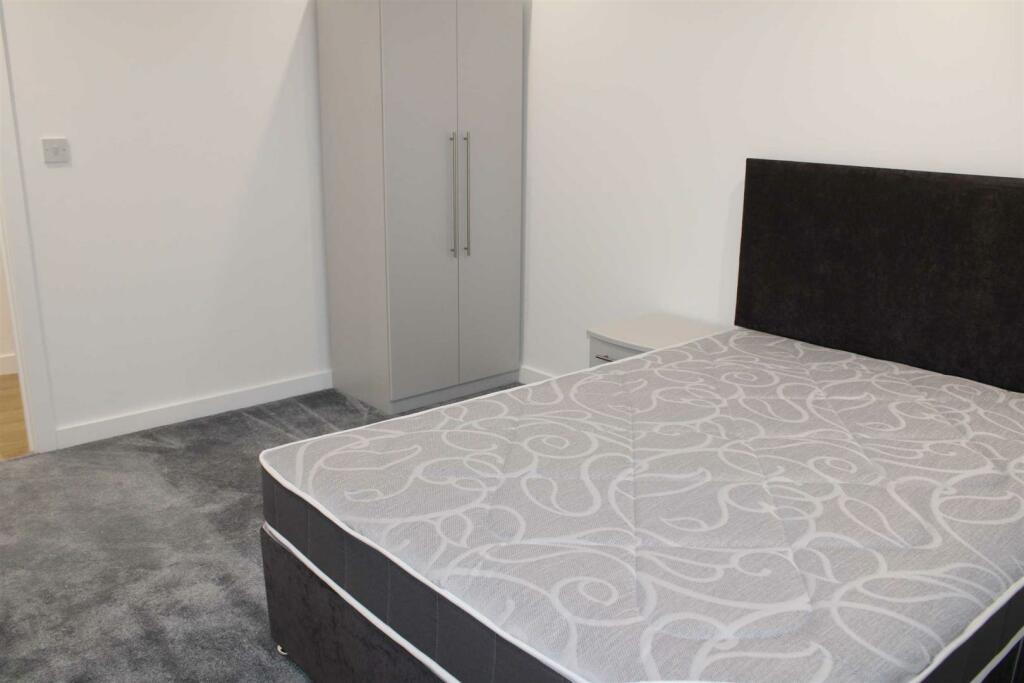 Additional image 7 of 150 High Street, West Bromwich