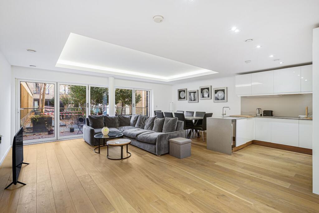 Main image of property: Farm Lane, London