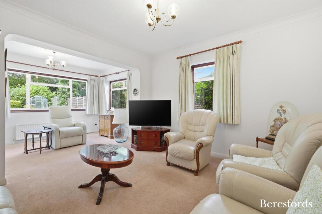 House in Brentwood, Doddinghurst - View 2