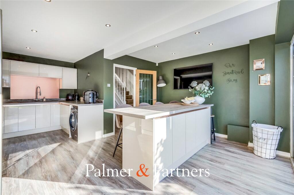 Drywoods, South Woodham Ferrers, Chelmsford, Essex, CM3 – další