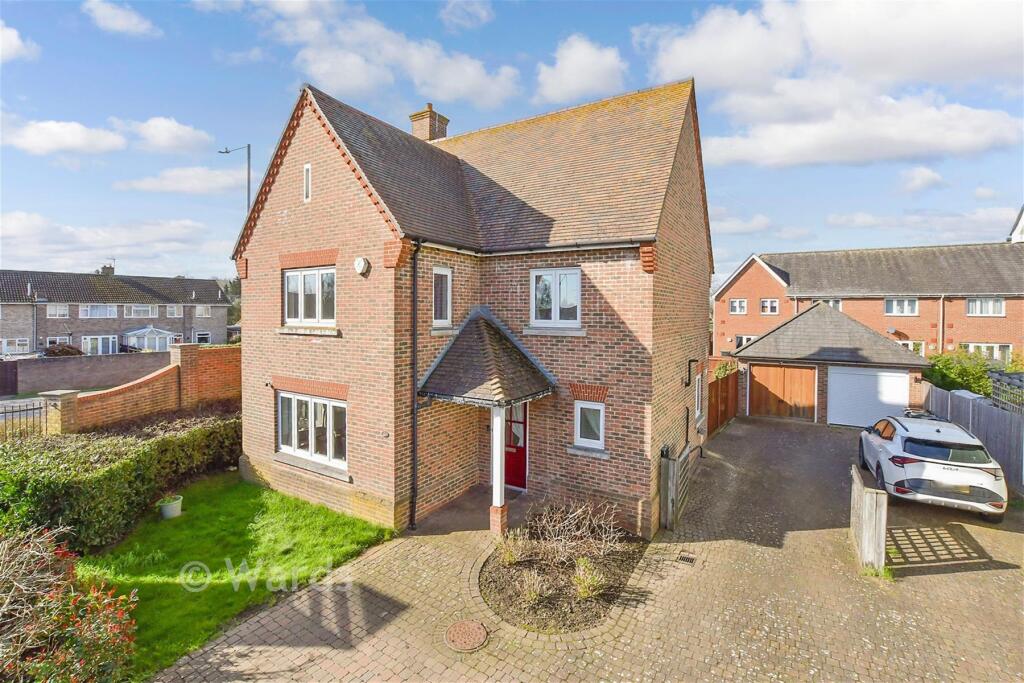 Main image of property: The Lakes, Larkfield, Kent