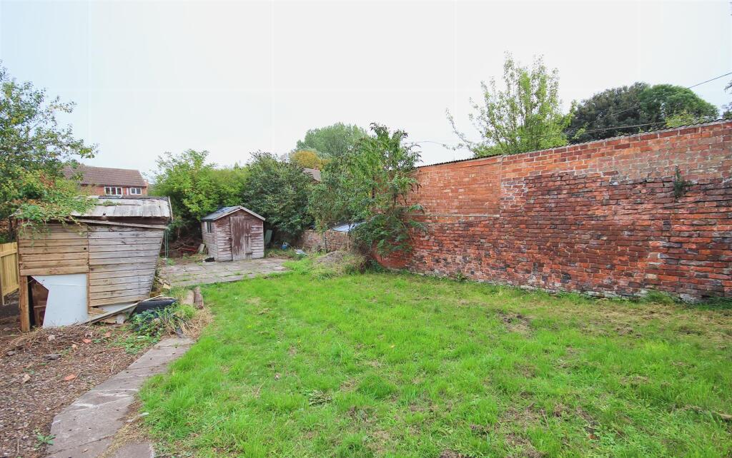 Hornsea Road, Aldbrough photo 5