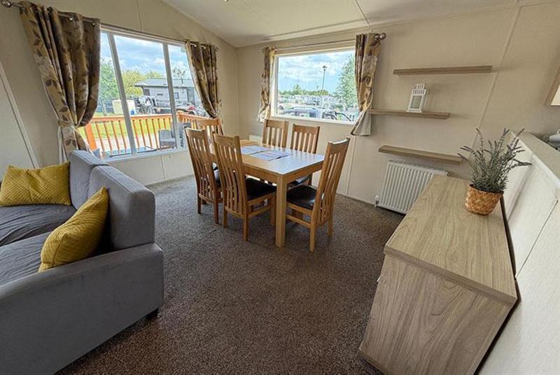 House in Lincoln - View 5