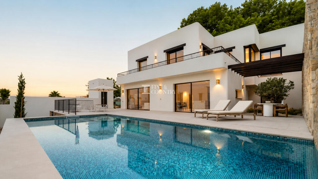Main image of property: Valencia, Alicante, Moraira