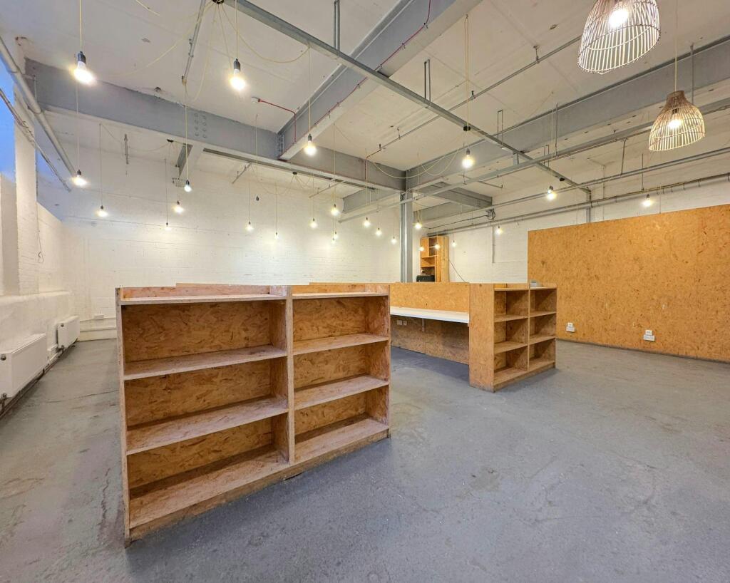 WhatsApp Image 2026-02-04 at 15.32.06 (1).jpeg