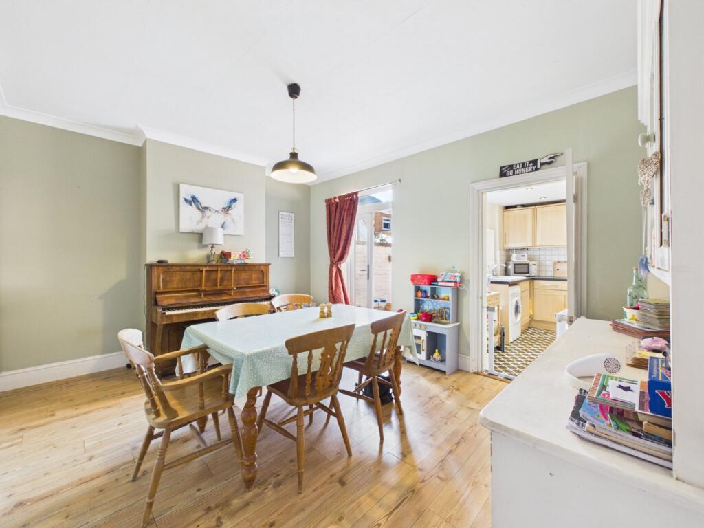 House in Worcester, Worcestershire - View 2