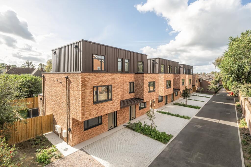 Main image of property: St. Andrews Court, Tunbridge Wells, Kent, TN4