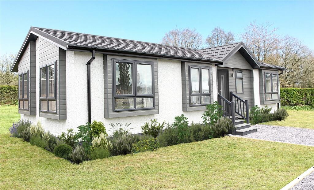 2-bed caravan on Mill on the Mole, South Molton, Devon, EX36, £239,995
