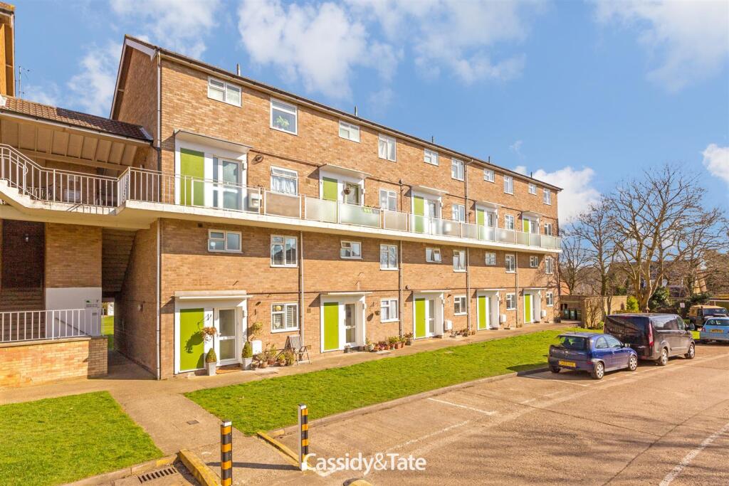 Main image of property: The Ridgeway, St Albans