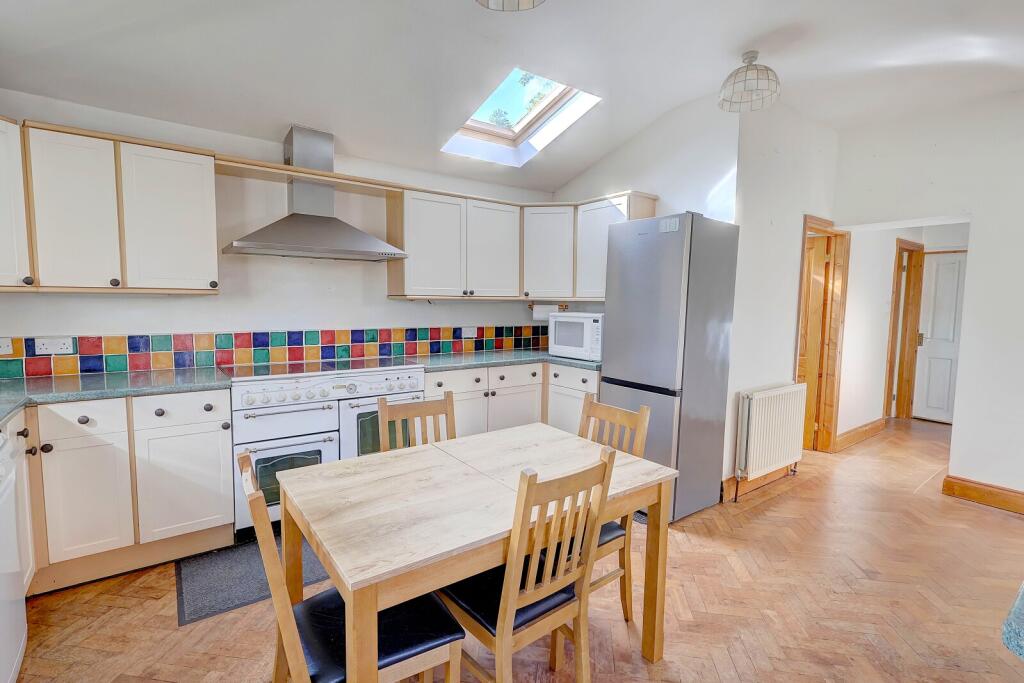 House in Hemel Hempstead, Great Missenden - More