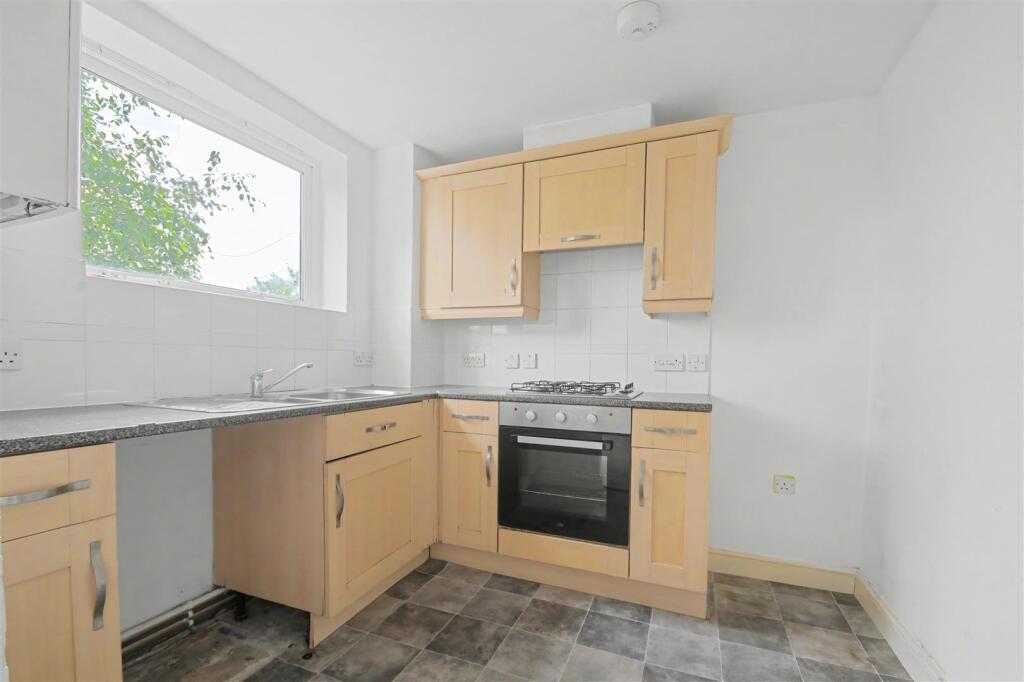 Apartment in Ipswich, Maidenhall - View 3