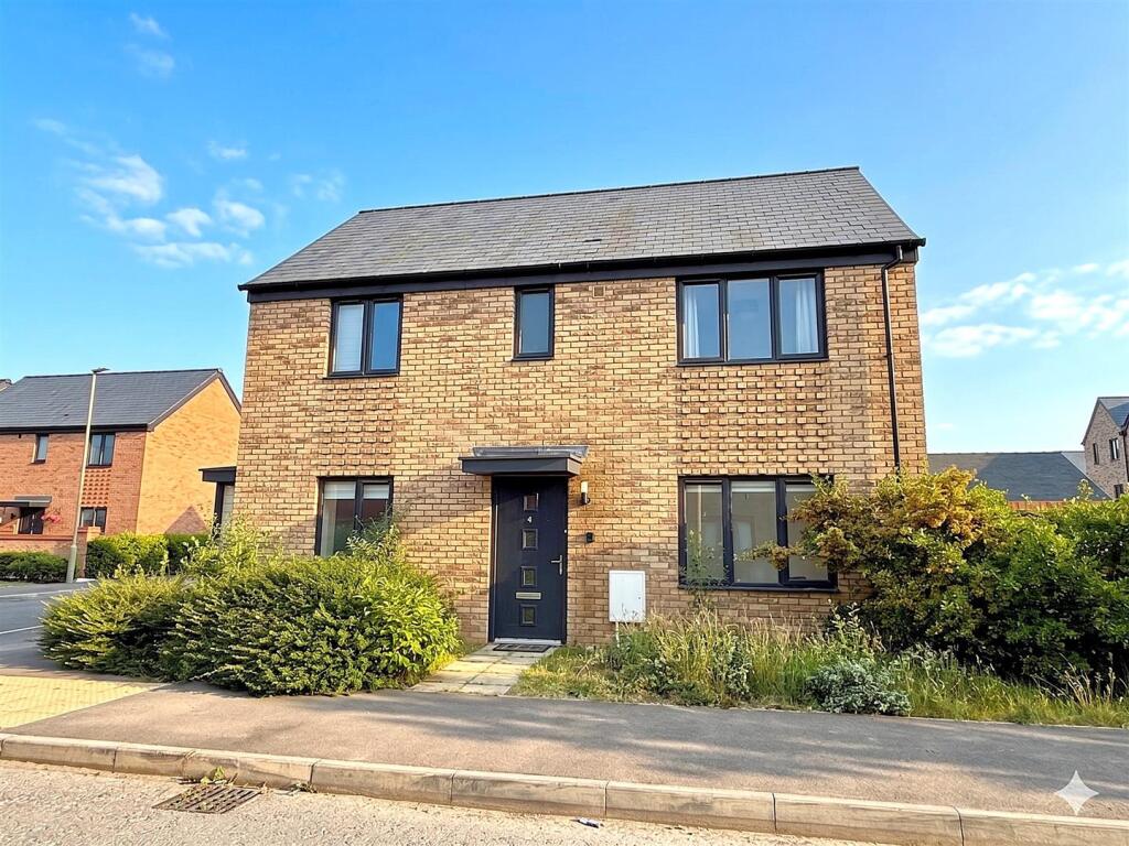 Main image of property: Fieldfare Road, Whiteley, Fareham
