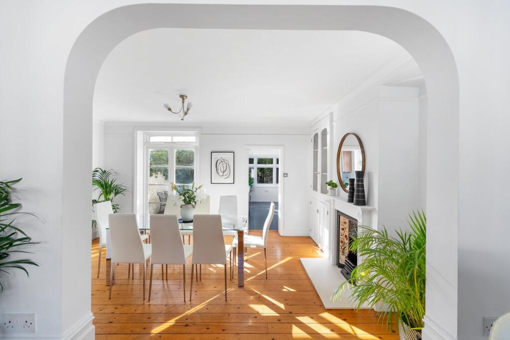 Calbourne Road, London, SW12 photo 3