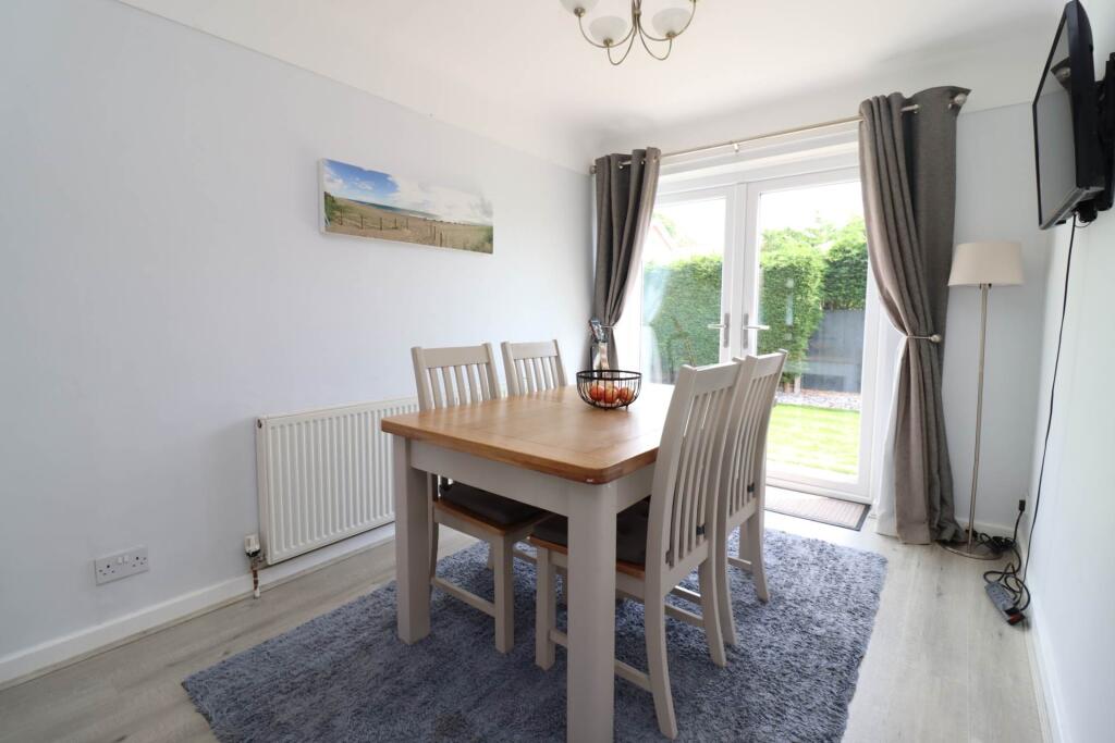 Gorsefield Avenue, Bromborough photo 4