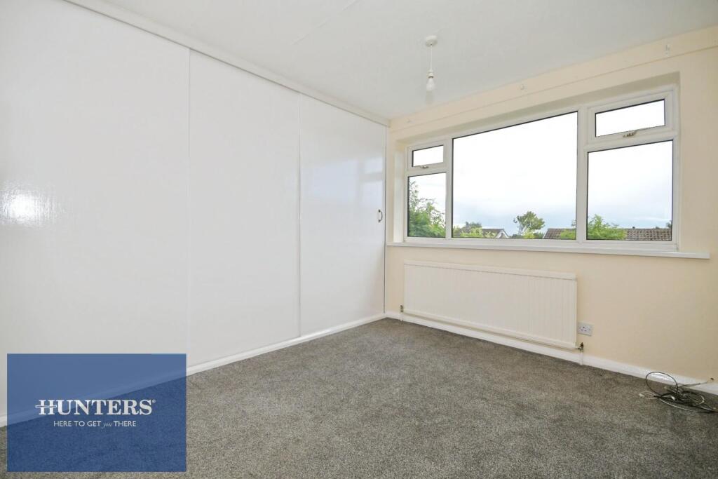 House in Bolsover, Clowne - More