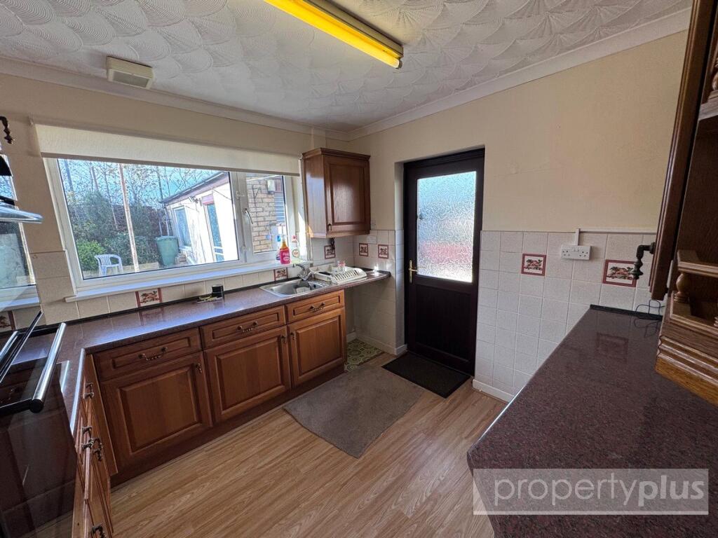 House in Beddau, Llantrisant - View 5