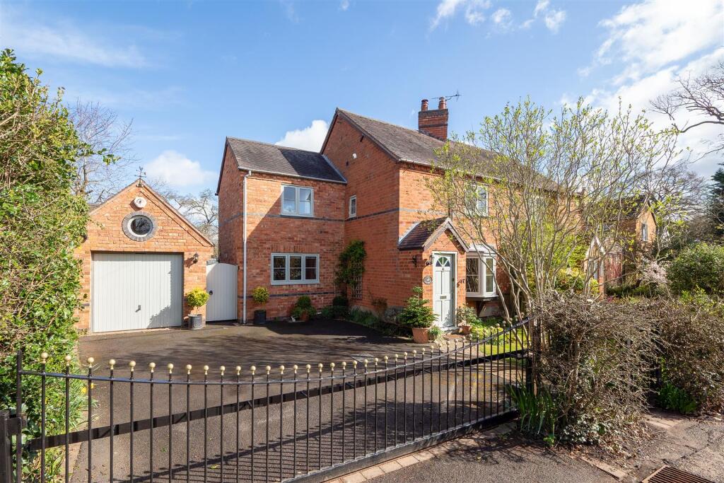 Main image of property: School Lane, Beausale, Warwick