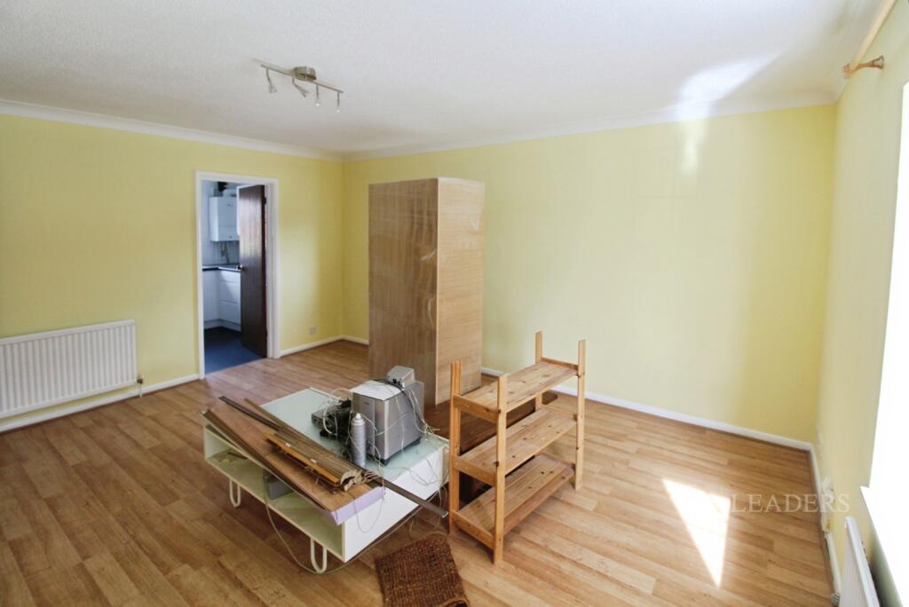 Apartment in Luton - View 5
