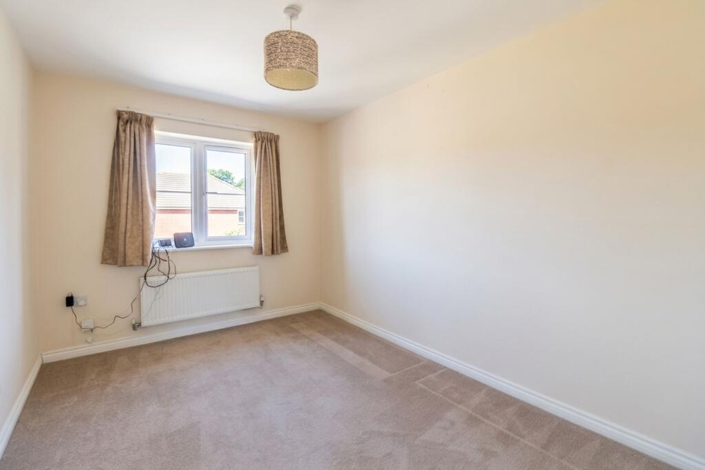 Apartment in Salisbury, Bemerton - More