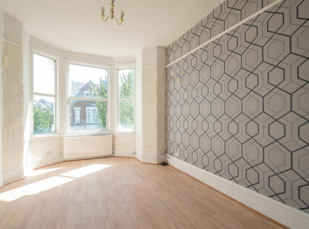 House in London, Queen's Park - View 5