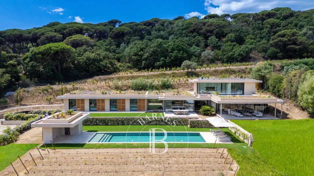 Main image of property: Provence-Alps-Cote d`Azur, Var, Ramatuelle