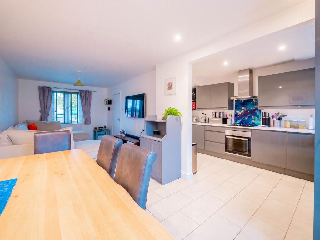 House in Chelmsford, Chelmer - View 2