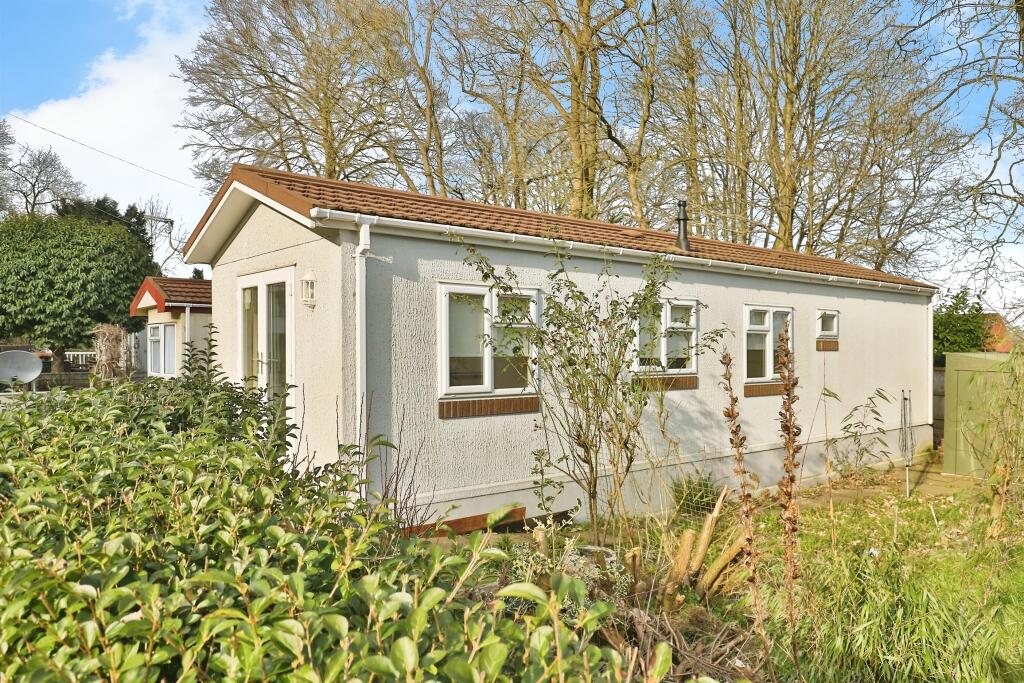 2-bed caravan on Tower Hill Park, Costessey, NORWICH, £125,000
