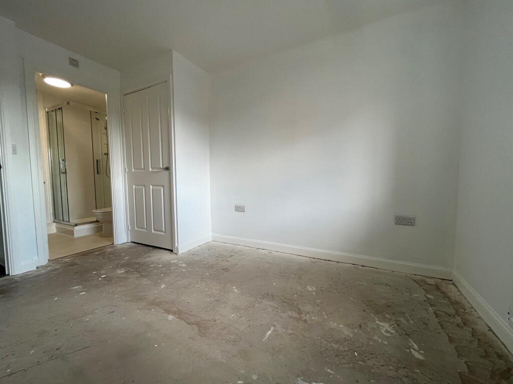 Apartment in Exeter - View 5