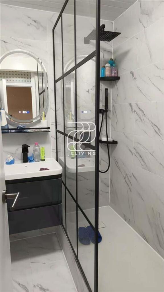1 bedroom house share for rent