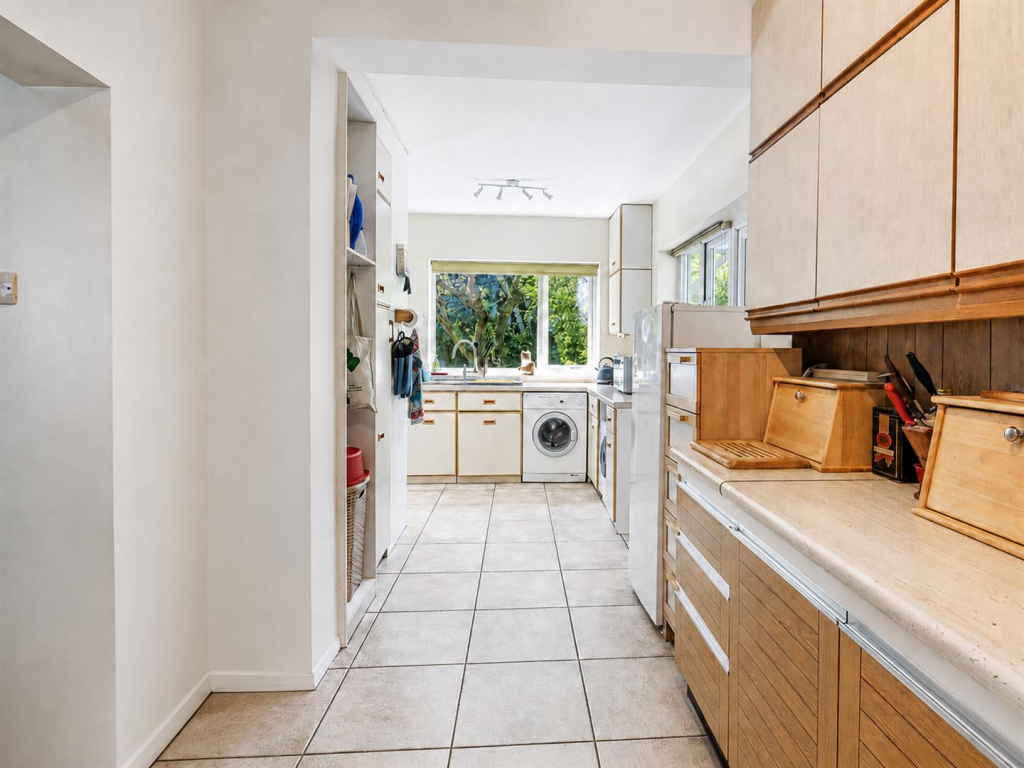 Clifford Avenue, East Sheen, SW14 photo 3