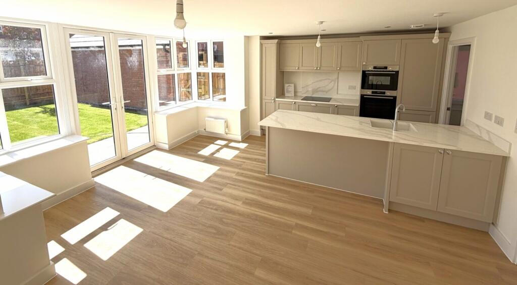 Off Leake Road,
Gotham,
Nottinghamshire,
NG11 0JN – pohled 2