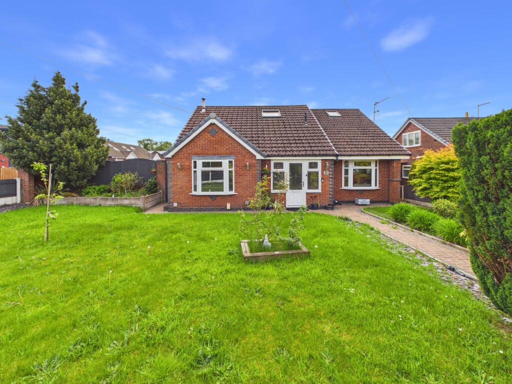 Main image of property: Heathfield Drive, Tyldesley, M29
