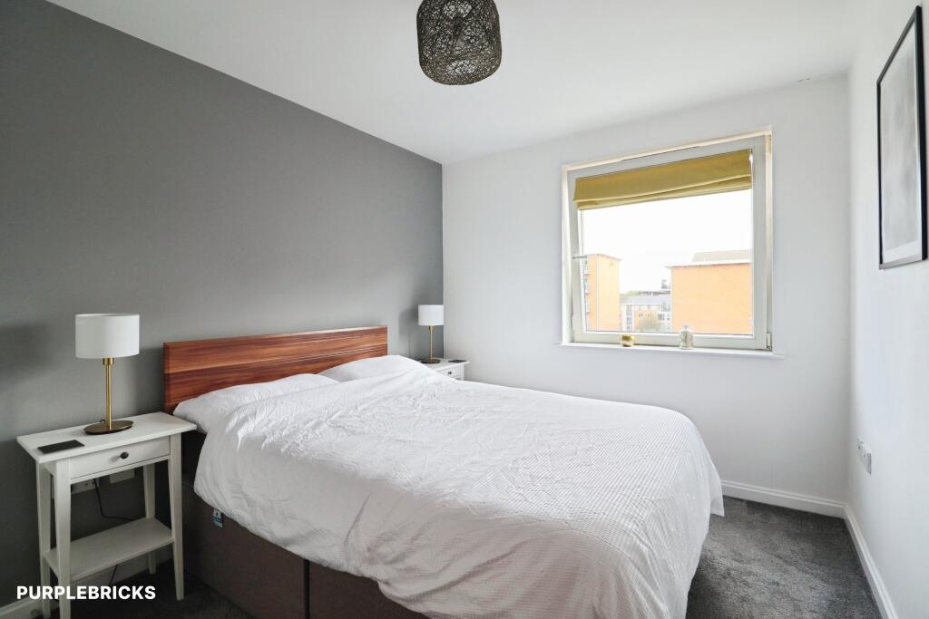 Apartment in Cardiff - More