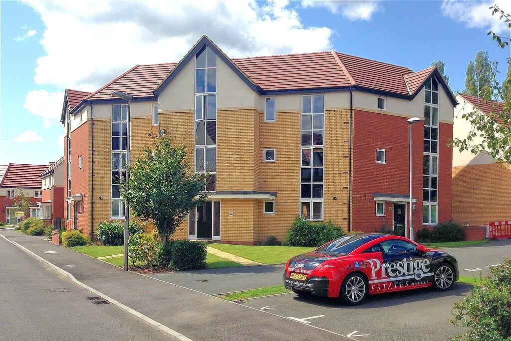 Main image of property: Willen Park, Milton Keynes, MK15