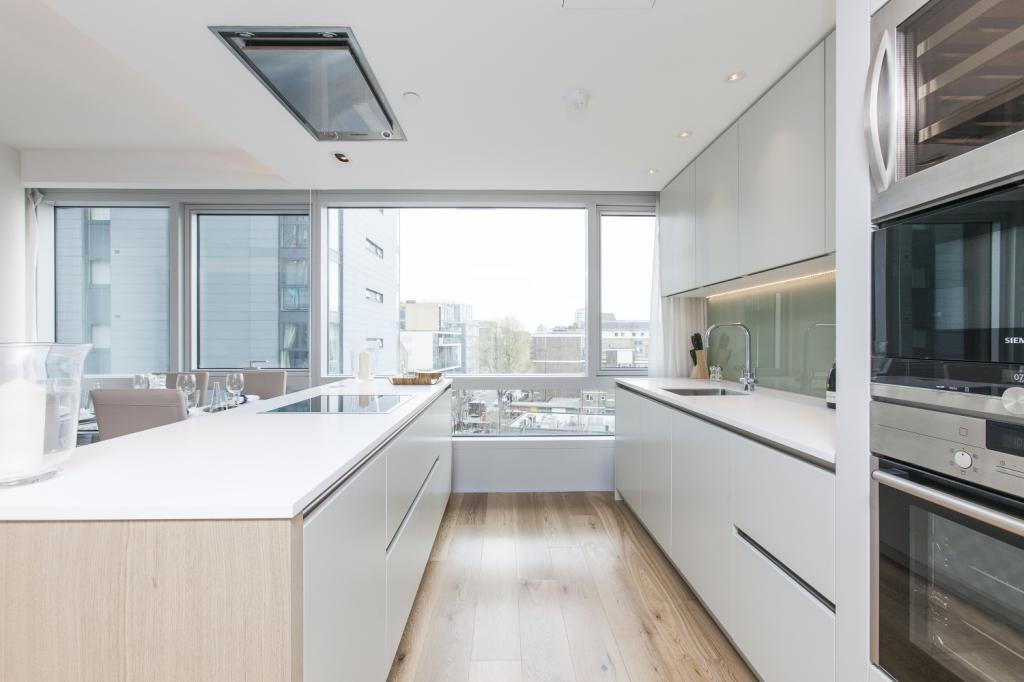 Apartment in London - View 5