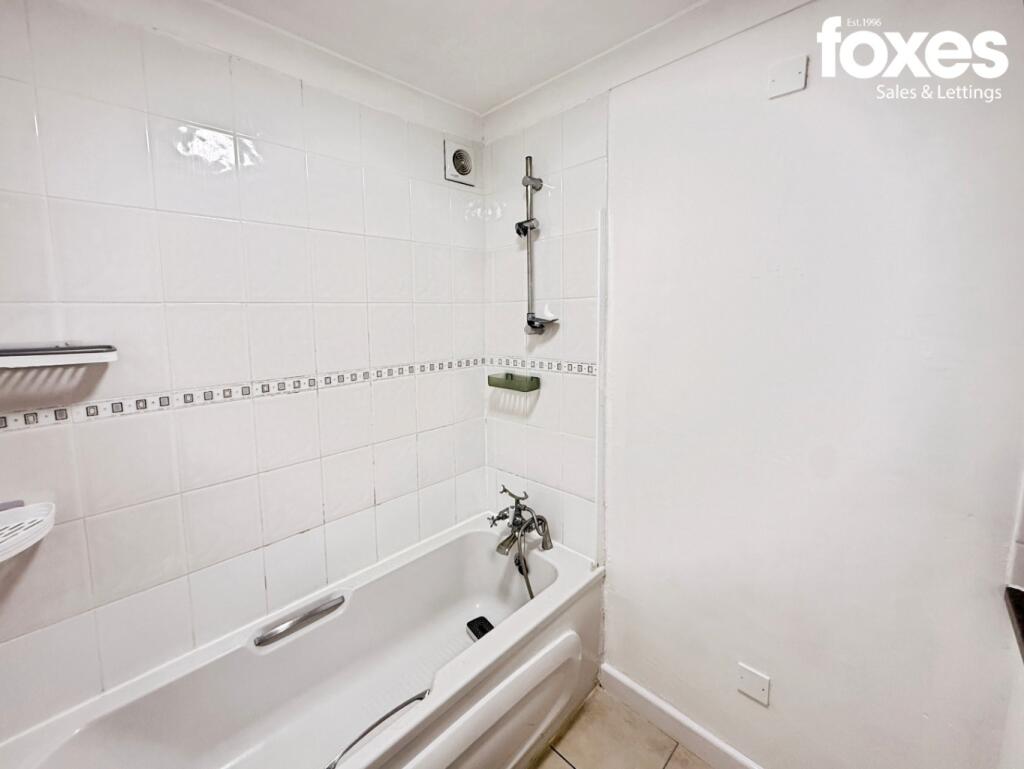 Additional image 16 of Flat 5, Sandown Court