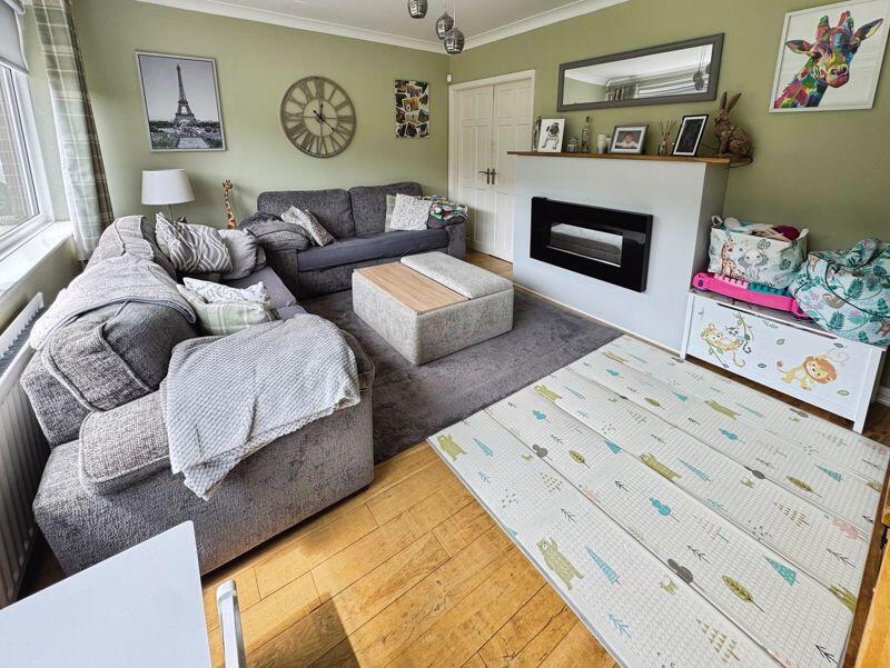 House in Gateshead, Ryton - More