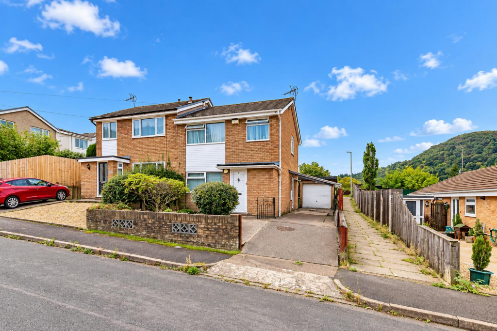 Main image of property: Rhiw'r Ddar, Taffs Well, Cardiff
