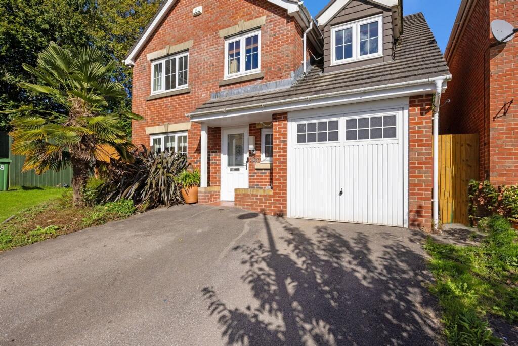House in Llantwit Fardre, St David's Manor Estate - View 5