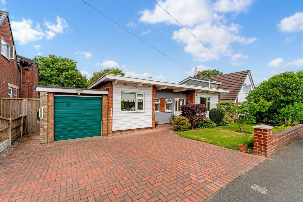 Oakwood Avenue, Ashton-In-Makerfield, WN4 photo 2