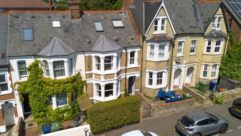 Main image of property: Divinity Road, Oxford, OX4
