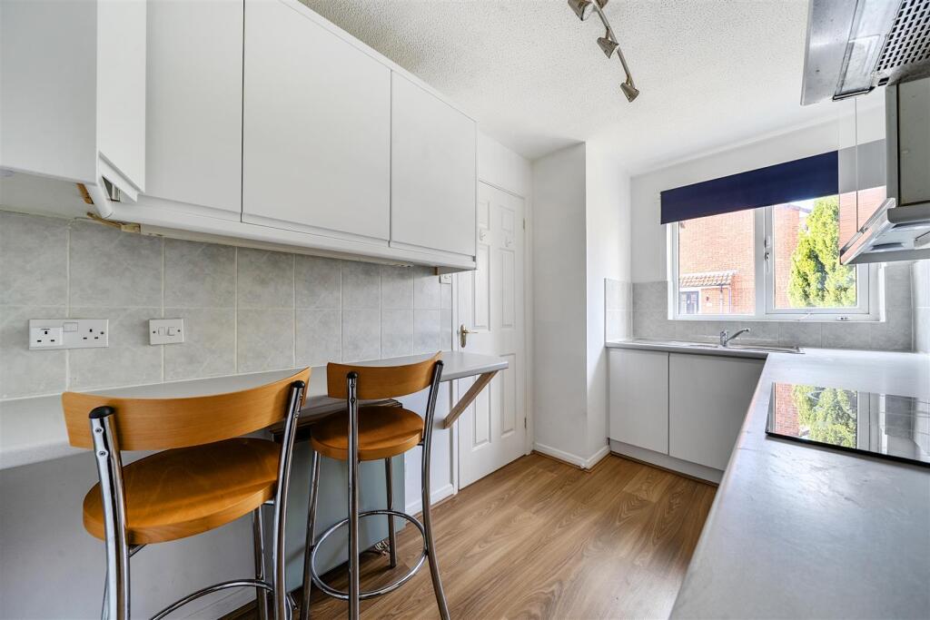 House in Bedford, Newnham - View 3