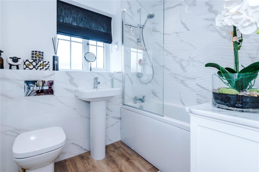 House in Bolton, Middlebrook, Horwich - More