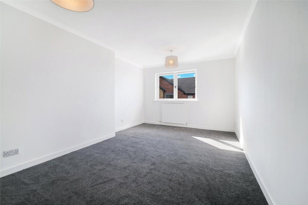 Apartment in Paisley, Castlehead - View 3